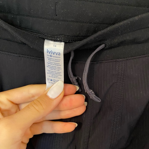 Ivivva Live to move pants Size 14 - Picture 3 of 6